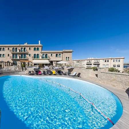 فندق Delos - Ile De Bendor 4*
