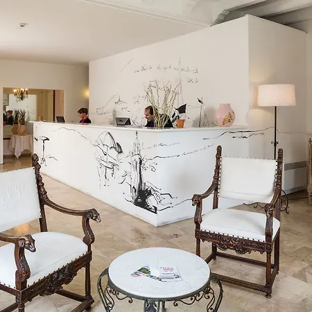Отель Delos - Ile De Bendor 4*