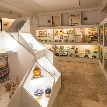 Delos - Ile De Bendor فندق 4*